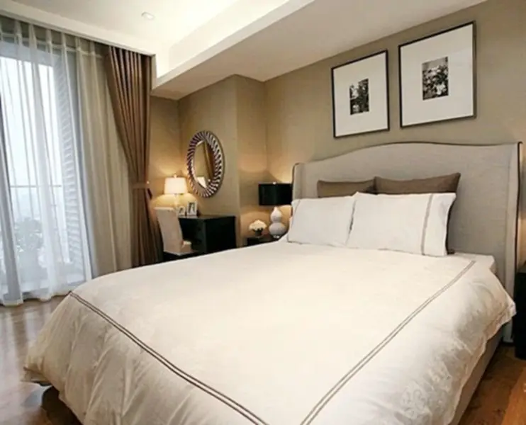 Expansive living room in the Four-Bedroom Sub-Penthouse at IPH Indochina